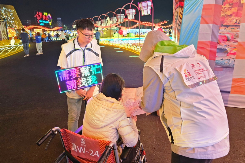 台灣燈會高鐵燈區賞燈暢遊 無障礙服務一次看