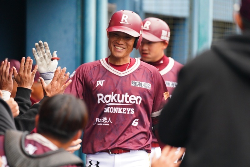 林承飛3分砲棒打軟銀 細心觀察日職優點