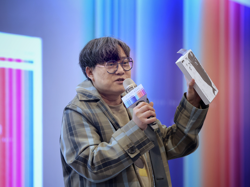 載浮載沉又何妨 林夕推新書妙談「撐」的哲學