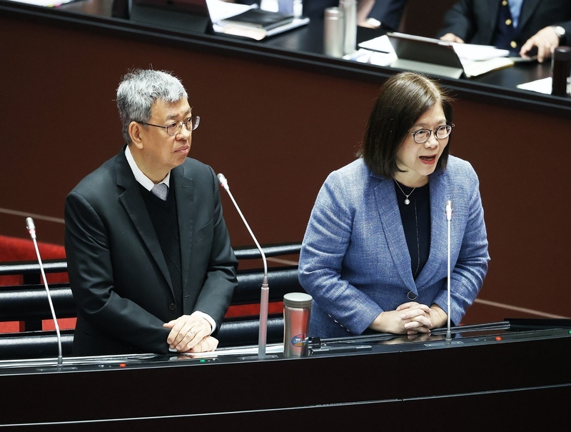 陳建仁力挺管碧玲 全力支持海巡署捍衛海域