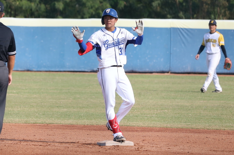 吳念庭練習賽敲陽春砲 悍將靠賴柏均超前安搶勝