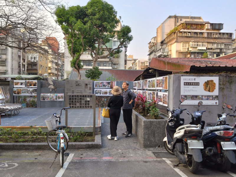 溫羅汀曬書節週末登場 台大杜鵑花節飄書香