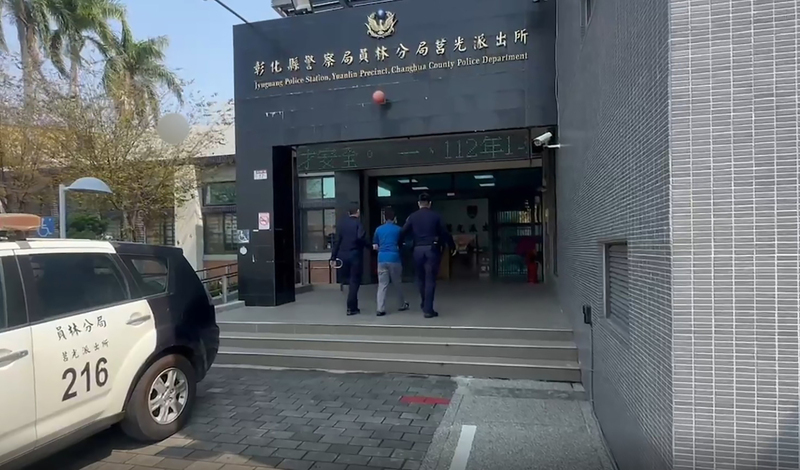 趁店員拿貨偷皮夾 男「假買真偷」作案近20次栽了