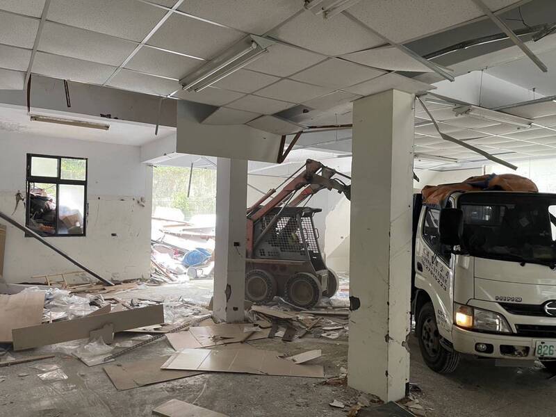 黃國昌：汐止透天厝10%既存違建　將全棟拆除已動工