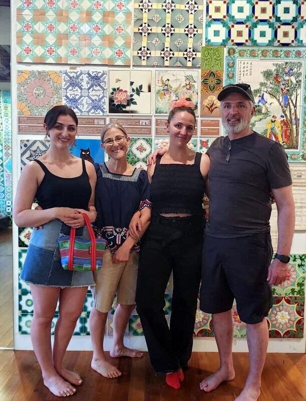 美國女孩為台灣花磚著迷 義務為博物館翻譯導覽