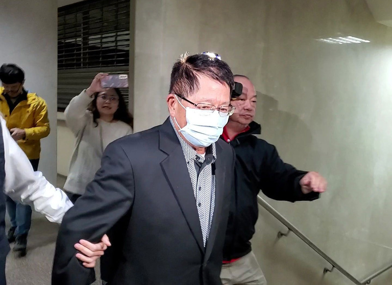 涉內線交易 杏國新藥負責人150萬元交保