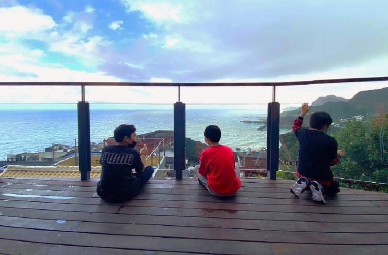 濂洞國小玻璃瞭望台 山海無邊視野營造美感校園