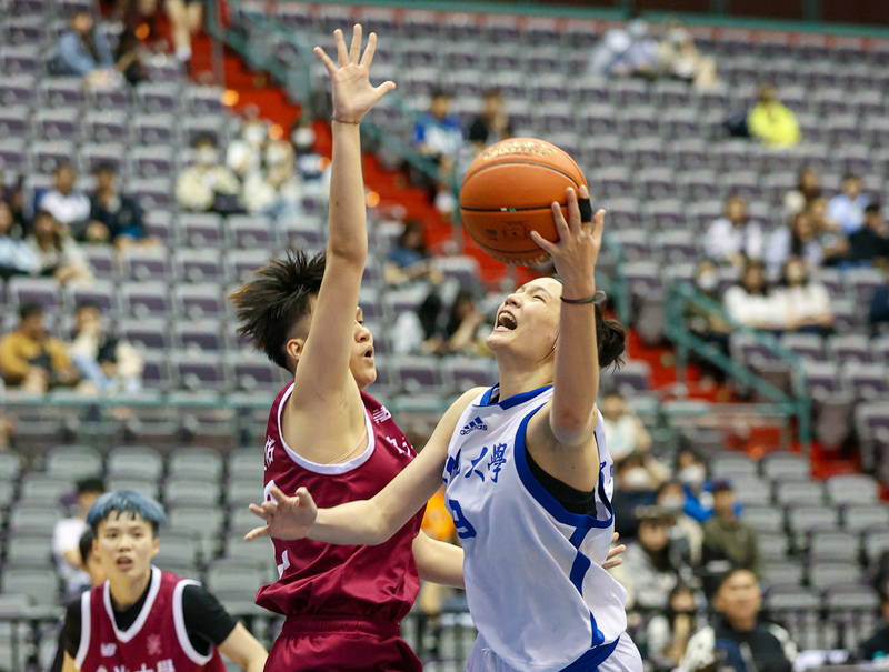 文化女籃奪季軍 郭虹廷許願UBA生涯實現冠軍夢
