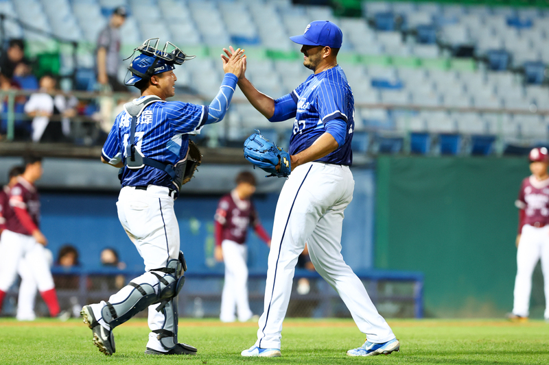 桃猿熱身賽9局起合計失27分 悍將搶勝仍繼續特訓