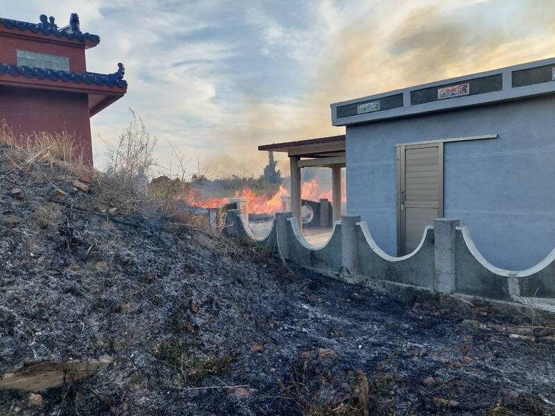 清明將至墓地火警頻傳 嘉義縣1週破40件