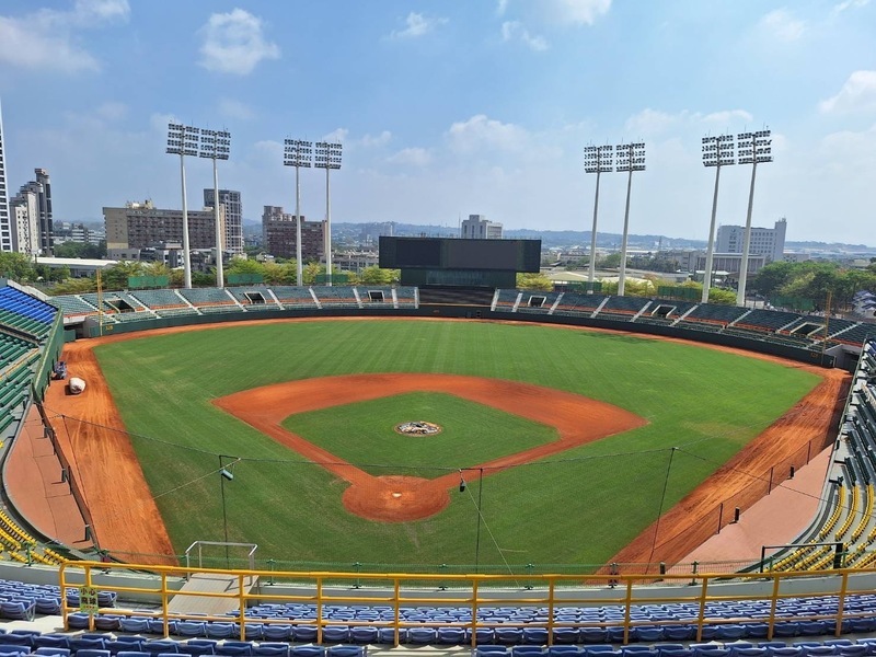 澄清湖棒球場1期整修3月底完工 草地、紅土符規定