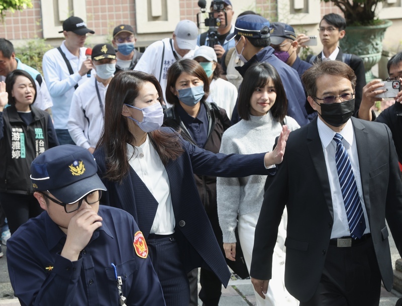 高虹安涉詐領助理費案 北院詰問前助理黃惠玟