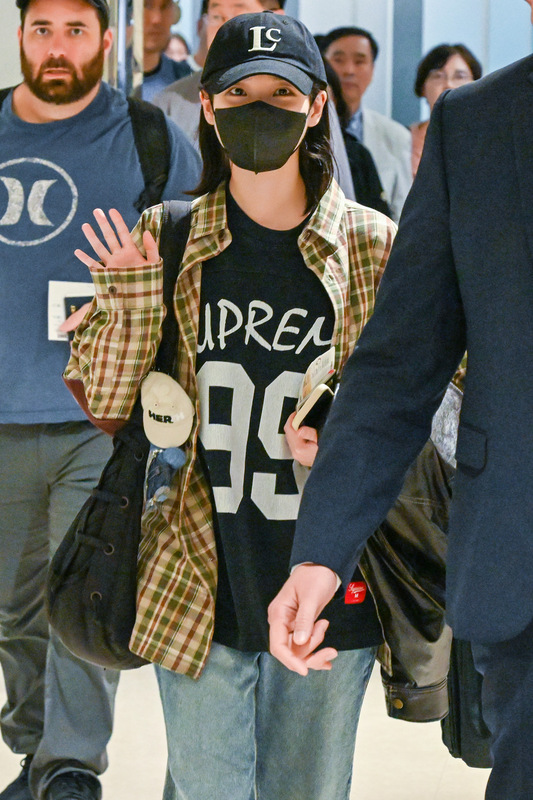 台北小巨蛋演唱會6日開跑 IU抵台展現親和力