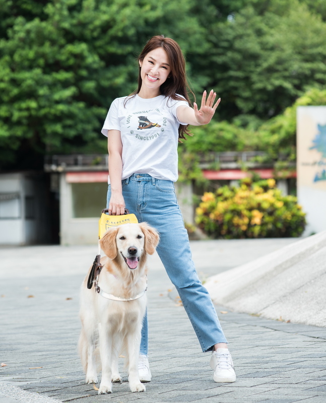 惠光導盲犬開路天使見面會 推廣寄養家庭助視障