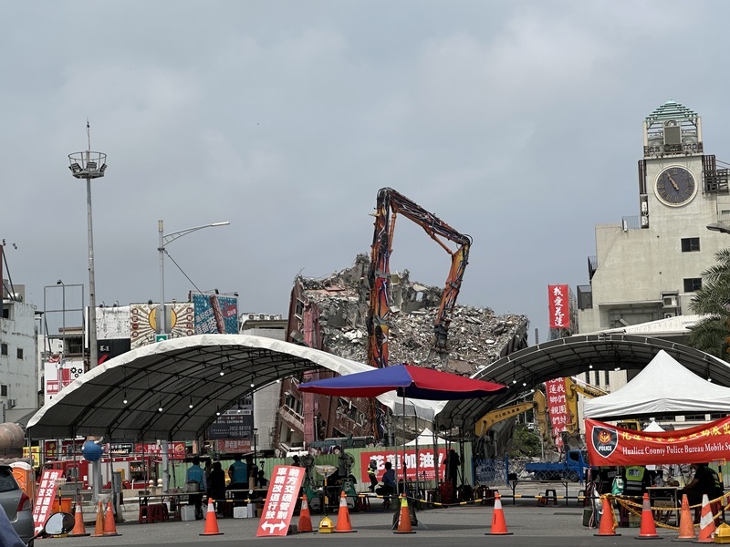 天王星大樓拆除續留意貓咪 砂卡礑搜救因落石暫停