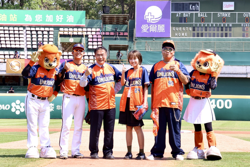 統一獅台南400主題週終戰 職棒賽場飄府城文創風
