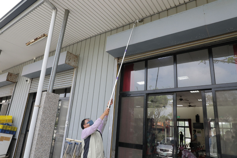 台南防治登革熱 擴大使用天溝探測棒