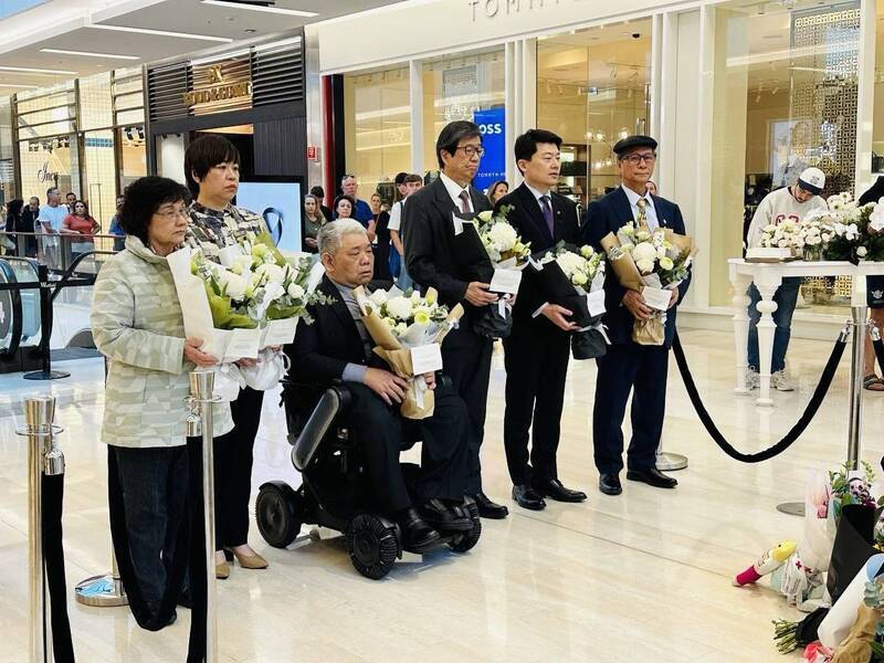 悼念雪梨隨機殺人案受害者 台灣人權會獻花致意