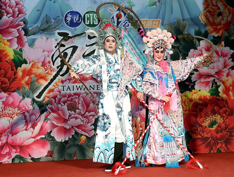 陳亞蘭「勇氣家族」養3子女 感動喊：台灣堅強女性