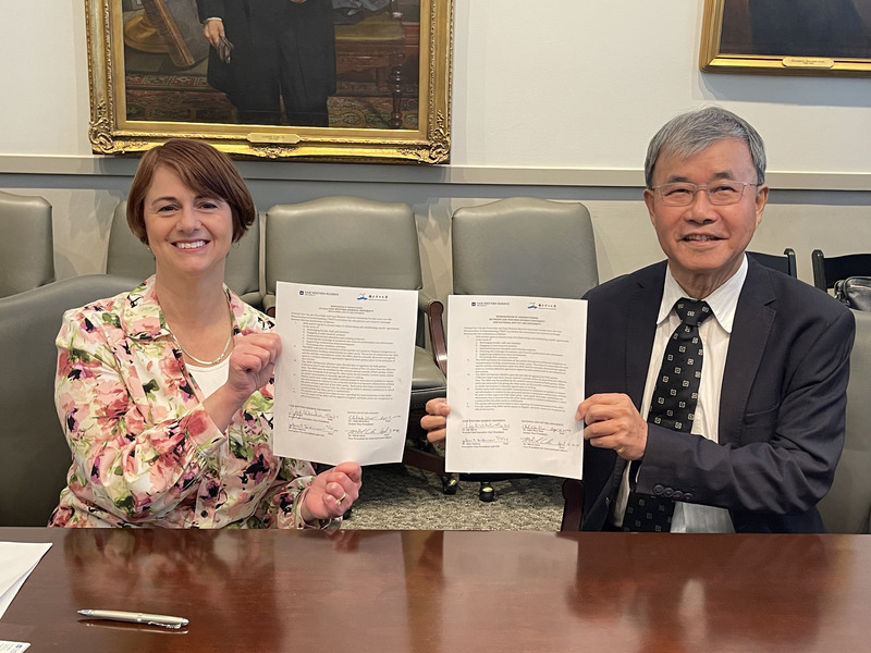 鄭英耀率隊訪美國 中山大學與4校簽訂MOU