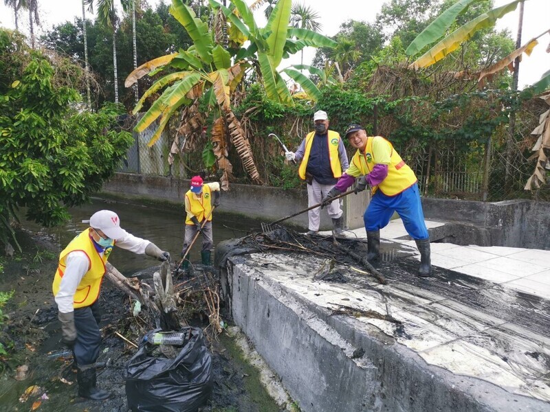 從拍桌到拍肩 屏東守望襄助隊與養豬業者創雙贏
