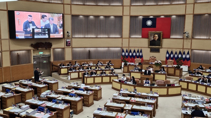 「離線權」新北市不跟進 勞工局長：沒有法源