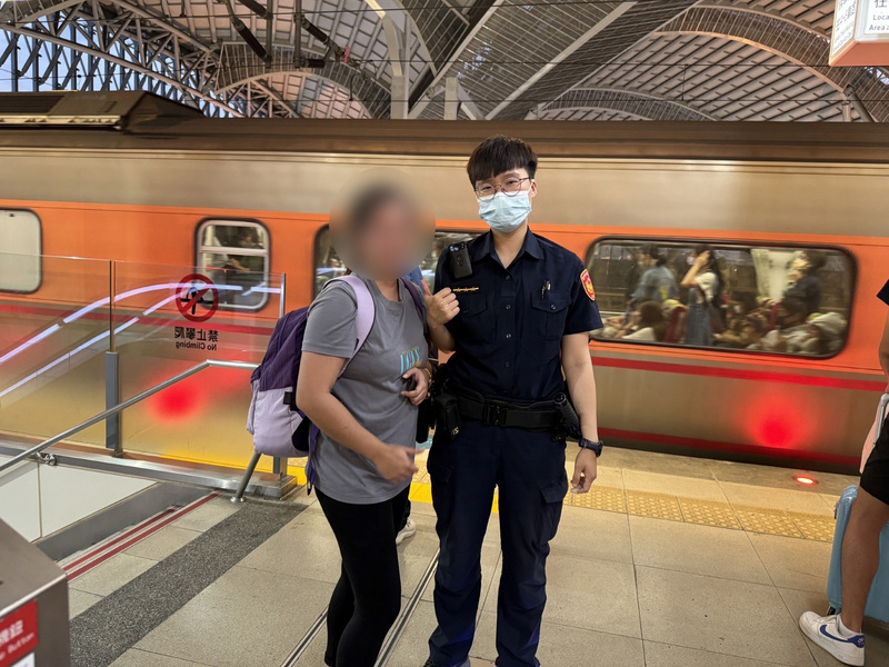 菲籍女北上面試錢包遺失 中市警自掏腰包助解圍