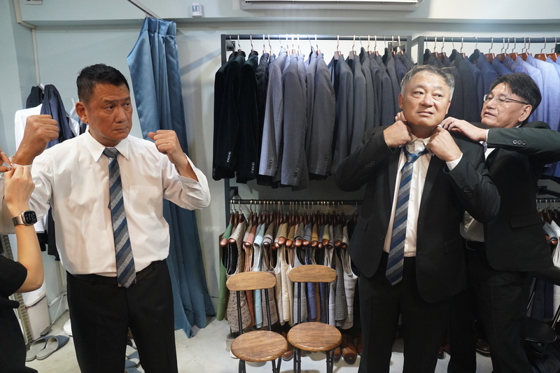 謝長亨憶過往遇陳義信「殺紅眼」 4強投聚首留簽名