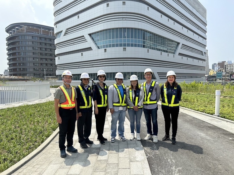 高雄車站二階工程預計12月完工 廣場南北側將成圓