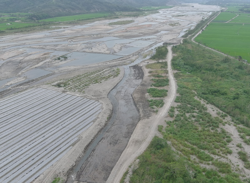 清疏45萬立方公尺土石 卑南溪流域防洪能力增強