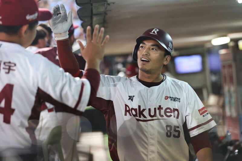 朱育賢開轟單場敲4安打 桃猿中斷獅隊3連勝