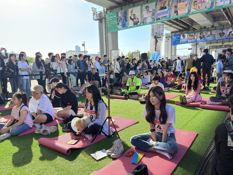 韓國發呆大賽10周年 速滑選手郭潤起奪第3