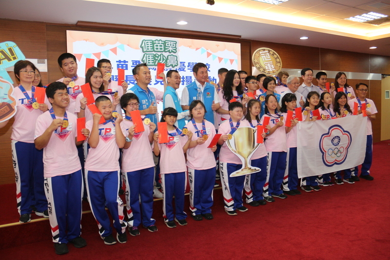 苗特啦啦隊世界奪金 教練：看見慢飛天使的堅毅