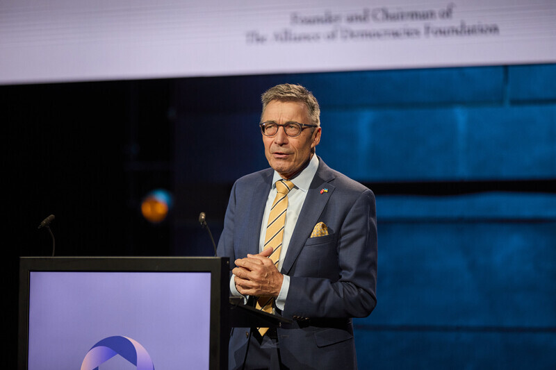 哥本哈根民主高峰會開幕 台灣安全議題受矚目