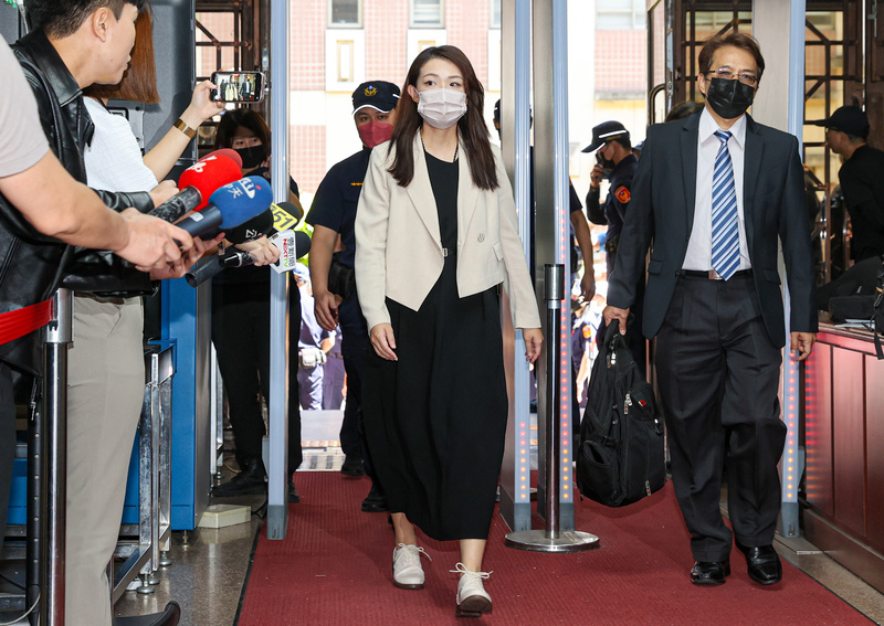 高虹安涉貪案開庭 北院傳前助理王郁文等人作證