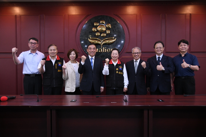 徐榛蔚與蔡清祥晤談 力邀民眾到花蓮旅遊