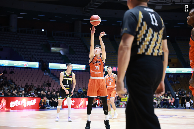 PLG白曜誠關鍵跳投力退國王 領航猿主場11連勝