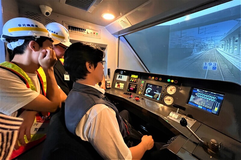 台鐵辦實習體驗營 盼招攬高教技術人才