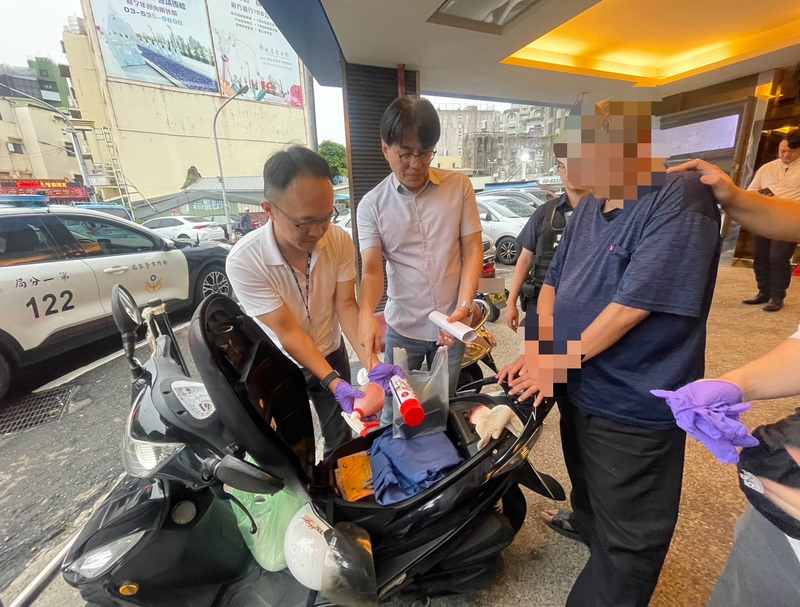 竹市示範公墓24碑遭噴紅漆 涉案男20日再潑機油被逮