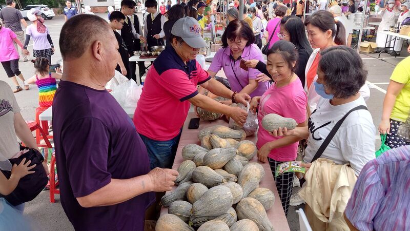絲瓜、南瓜價格差 嘉縣水上瓜瓜節促銷邀吃瓜