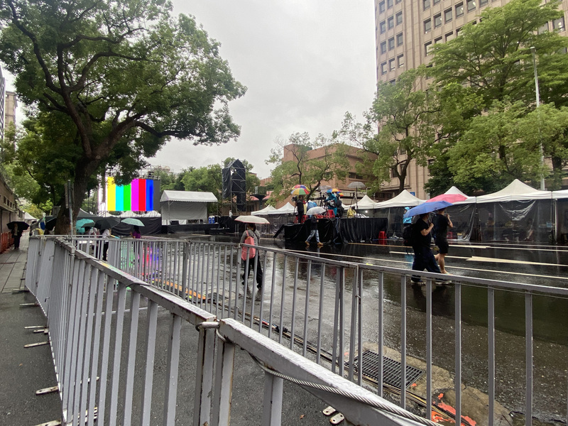 立法院會續審國會職權修法 場外民團陸續集結