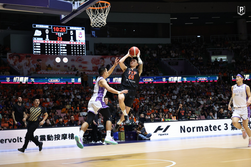 PLG盧峻翔轟27分擊退攻城獅 領航猿季後賽先聽牌