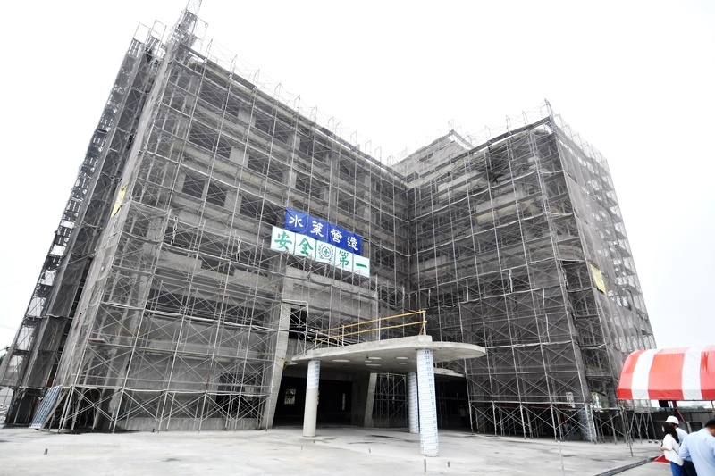 彰化埤頭衛福大樓上梁估114年完工 服務0至100歲