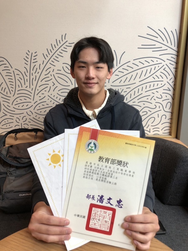 技職生熱愛汽車與實作 世界太陽能模型車競賽奪冠