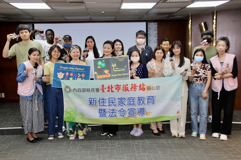 新移民彭朝萍授馬來語 迎端午推廣娘惹粽文化