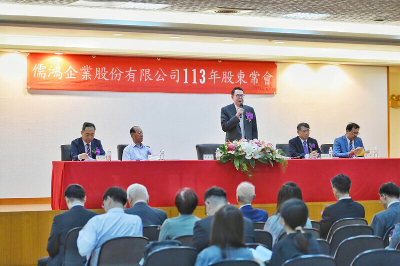 儒鴻洪鎮海退休交棒：絕不後悔