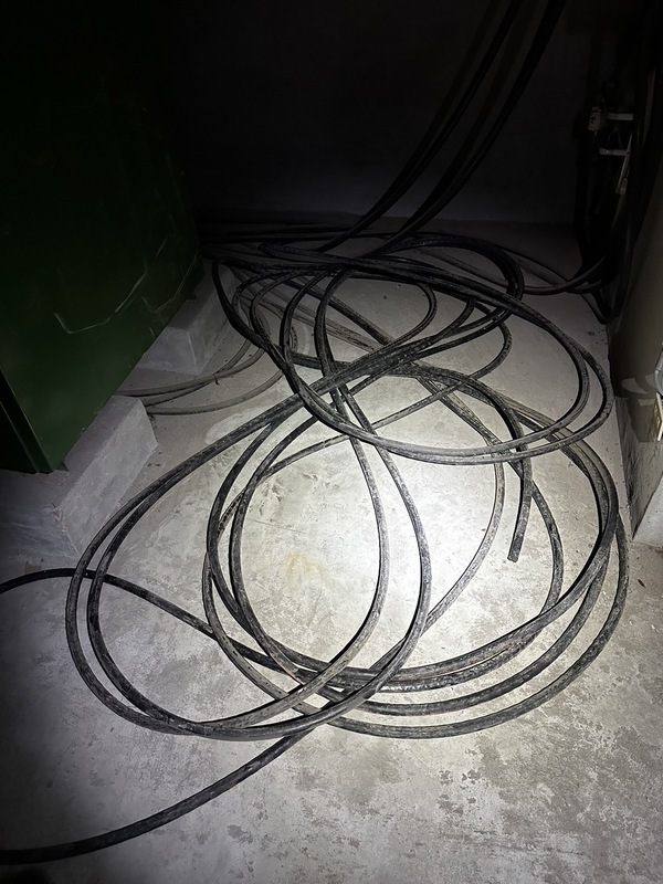 高雄前金區號誌故障 男偷電纜誤剪線路當場被逮