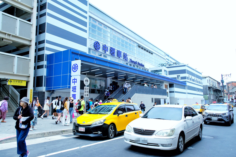 中壢火車站臨時前站啟用 地方盼新站帶來新氣象
