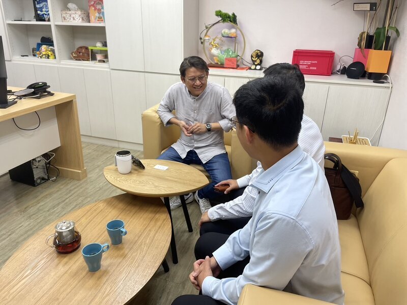 軍方崗哨臨檢礙交通 立委黃建賓要求改善