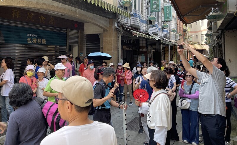 新北坪林拚在地觀光 老街試辦假日市集湧人潮